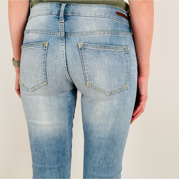 Anthropology Pilcro Hyphen Mid-Rise Boyfriend Bandana Raw Hem Boho Aztec Jeans - Picture 6 of 16